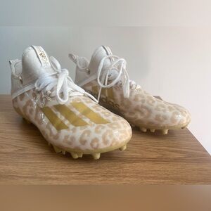 Youth size 4 // White & gold cheetah print cleats in great condition!